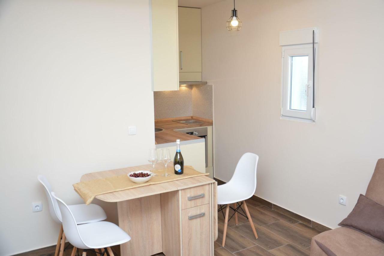 Apartment Petra Tivat Exteriör bild